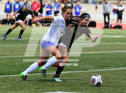 Thumbnail 3 in Arapahoe vs. Broomfield (CHSAA 5A Semifinal) photogallery.