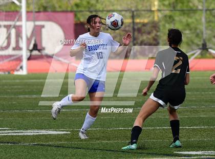 Thumbnail 3 in Arapahoe vs. Broomfield (CHSAA 5A Semifinal) photogallery.