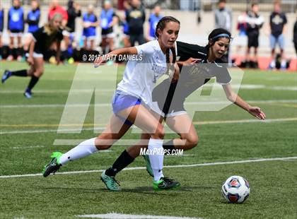 Thumbnail 1 in Arapahoe vs. Broomfield (CHSAA 5A Semifinal) photogallery.