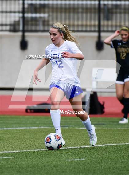 Thumbnail 3 in Arapahoe vs. Broomfield (CHSAA 5A Semifinal) photogallery.