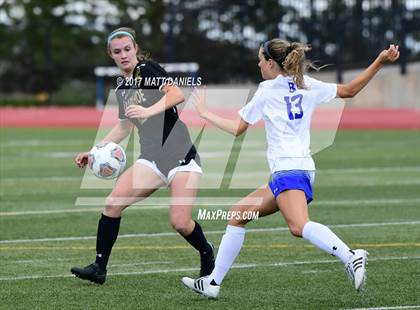 Thumbnail 3 in Arapahoe vs. Broomfield (CHSAA 5A Semifinal) photogallery.