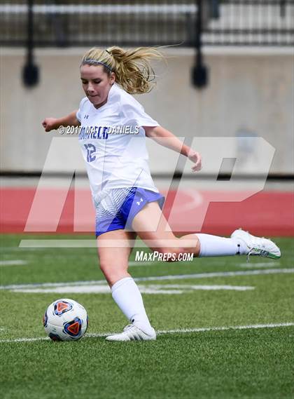 Thumbnail 3 in Arapahoe vs. Broomfield (CHSAA 5A Semifinal) photogallery.
