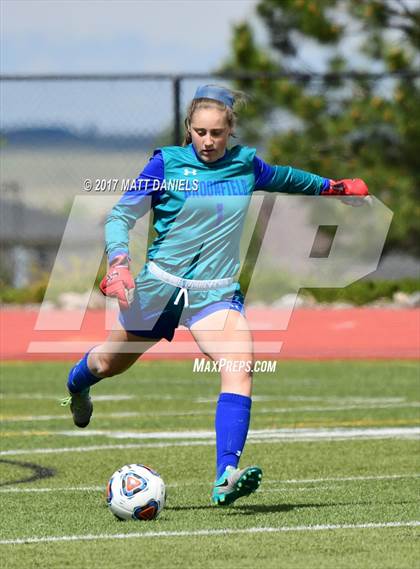 Thumbnail 1 in Arapahoe vs. Broomfield (CHSAA 5A Semifinal) photogallery.