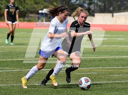 Thumbnail 2 in Arapahoe vs. Broomfield (CHSAA 5A Semifinal) photogallery.