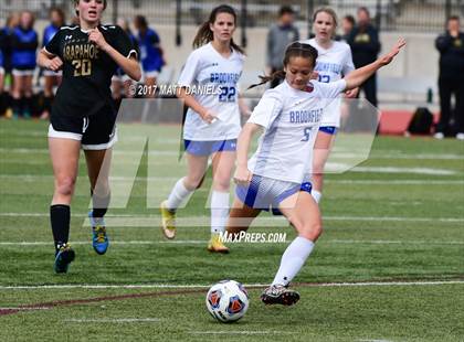 Thumbnail 3 in Arapahoe vs. Broomfield (CHSAA 5A Semifinal) photogallery.