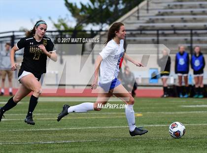 Thumbnail 3 in Arapahoe vs. Broomfield (CHSAA 5A Semifinal) photogallery.