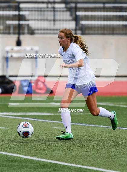 Thumbnail 1 in Arapahoe vs. Broomfield (CHSAA 5A Semifinal) photogallery.
