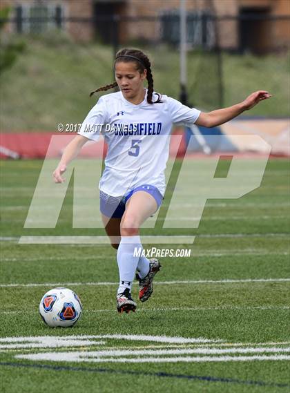 Thumbnail 2 in Arapahoe vs. Broomfield (CHSAA 5A Semifinal) photogallery.