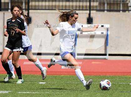 Thumbnail 1 in Arapahoe vs. Broomfield (CHSAA 5A Semifinal) photogallery.