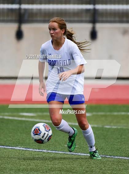Thumbnail 3 in Arapahoe vs. Broomfield (CHSAA 5A Semifinal) photogallery.