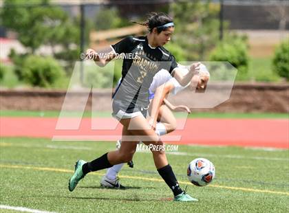 Thumbnail 2 in Arapahoe vs. Broomfield (CHSAA 5A Semifinal) photogallery.