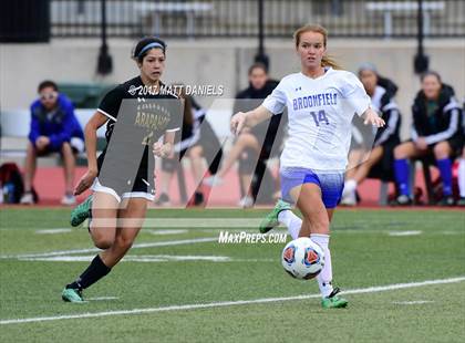 Thumbnail 1 in Arapahoe vs. Broomfield (CHSAA 5A Semifinal) photogallery.