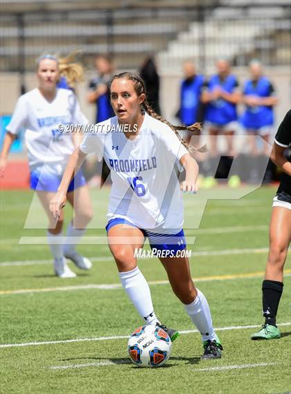 Thumbnail 3 in Arapahoe vs. Broomfield (CHSAA 5A Semifinal) photogallery.