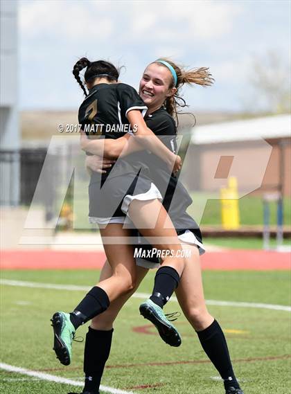 Thumbnail 2 in Arapahoe vs. Broomfield (CHSAA 5A Semifinal) photogallery.