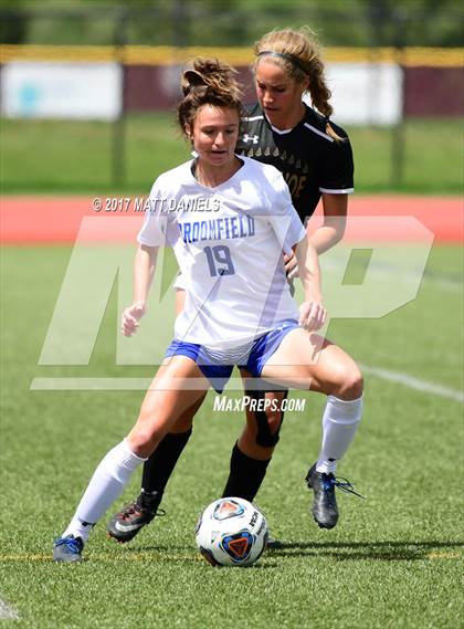 Thumbnail 2 in Arapahoe vs. Broomfield (CHSAA 5A Semifinal) photogallery.