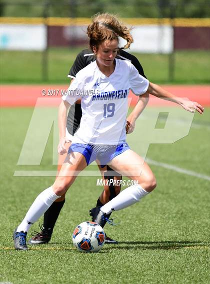Thumbnail 3 in Arapahoe vs. Broomfield (CHSAA 5A Semifinal) photogallery.