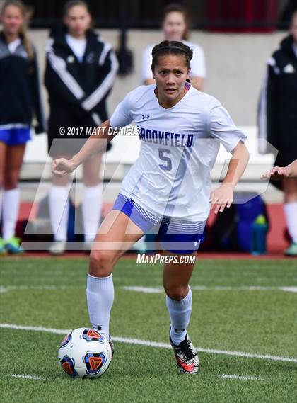 Thumbnail 3 in Arapahoe vs. Broomfield (CHSAA 5A Semifinal) photogallery.
