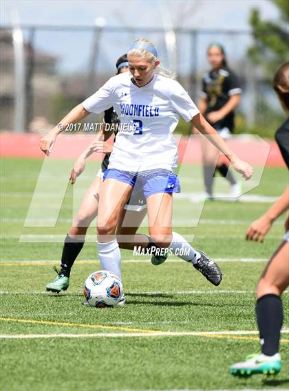 Thumbnail 3 in Arapahoe vs. Broomfield (CHSAA 5A Semifinal) photogallery.