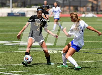 Thumbnail 2 in Arapahoe vs. Broomfield (CHSAA 5A Semifinal) photogallery.