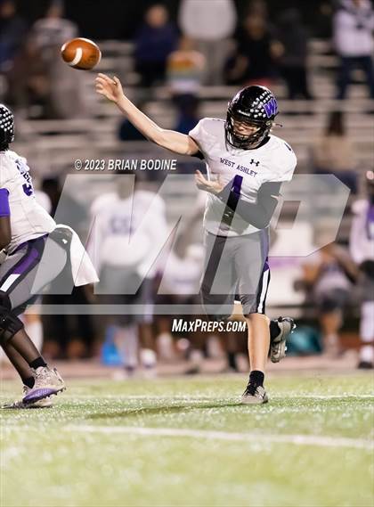 Thumbnail 2 in West Ashley vs Carolina Forest (SCHSL 5A Round 2) photogallery.