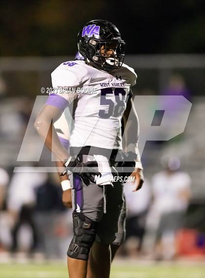 Thumbnail 2 in West Ashley vs Carolina Forest (SCHSL 5A Round 2) photogallery.