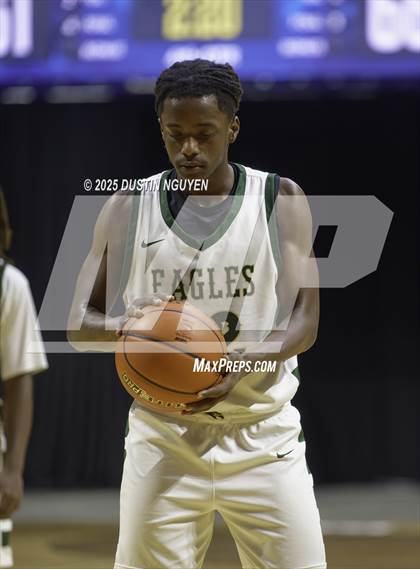 Thumbnail 3 in Dickinson vs. Cypress Falls (Houston Methodist Cy-Hoops Invitational) photogallery.