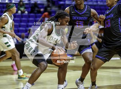 Thumbnail 3 in Dickinson vs. Cypress Falls (Houston Methodist Cy-Hoops Invitational) photogallery.