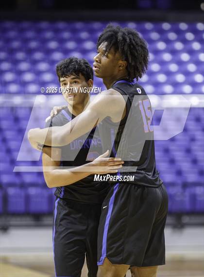 Thumbnail 1 in Dickinson vs. Cypress Falls (Houston Methodist Cy-Hoops Invitational) photogallery.