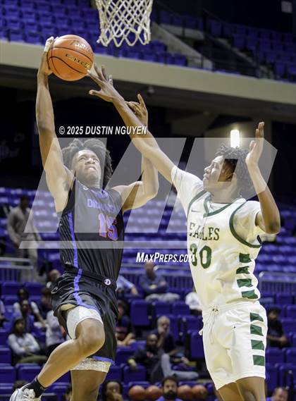 Thumbnail 1 in Dickinson vs. Cypress Falls (Houston Methodist Cy-Hoops Invitational) photogallery.