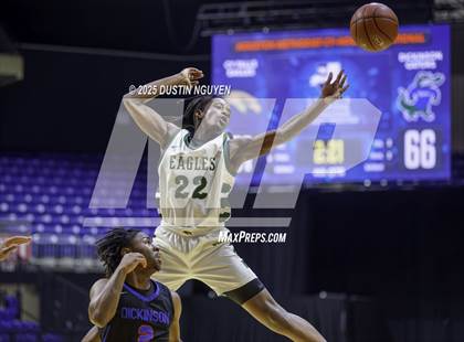 Thumbnail 2 in Dickinson vs. Cypress Falls (Houston Methodist Cy-Hoops Invitational) photogallery.
