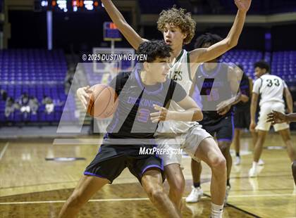 Thumbnail 1 in Dickinson vs. Cypress Falls (Houston Methodist Cy-Hoops Invitational) photogallery.