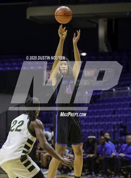 Thumbnail 1 in Dickinson vs. Cypress Falls (Houston Methodist Cy-Hoops Invitational) photogallery.