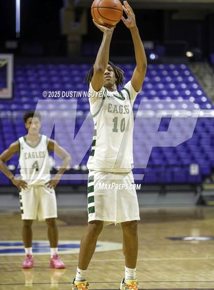 Thumbnail 1 in Dickinson vs. Cypress Falls (Houston Methodist Cy-Hoops Invitational) photogallery.