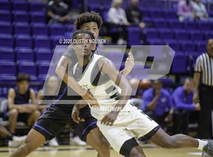 Thumbnail 3 in Dickinson vs. Cypress Falls (Houston Methodist Cy-Hoops Invitational) photogallery.