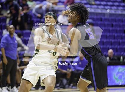 Thumbnail 1 in Dickinson vs. Cypress Falls (Houston Methodist Cy-Hoops Invitational) photogallery.