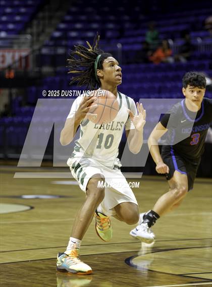 Thumbnail 2 in Dickinson vs. Cypress Falls (Houston Methodist Cy-Hoops Invitational) photogallery.