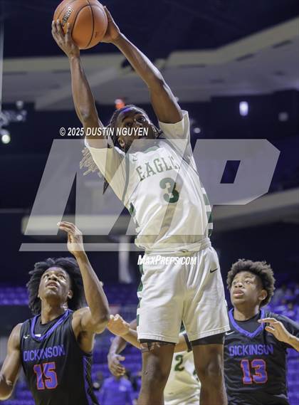 Thumbnail 2 in Dickinson vs. Cypress Falls (Houston Methodist Cy-Hoops Invitational) photogallery.