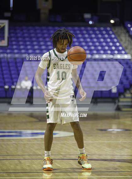 Thumbnail 2 in Dickinson vs. Cypress Falls (Houston Methodist Cy-Hoops Invitational) photogallery.
