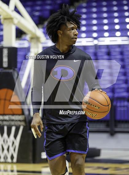 Thumbnail 1 in Dickinson vs. Cypress Falls (Houston Methodist Cy-Hoops Invitational) photogallery.