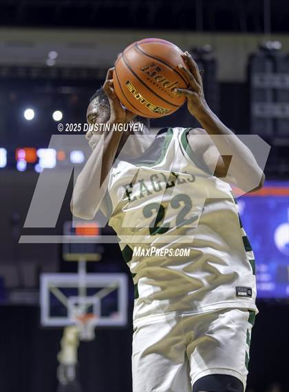 Thumbnail 2 in Dickinson vs. Cypress Falls (Houston Methodist Cy-Hoops Invitational) photogallery.