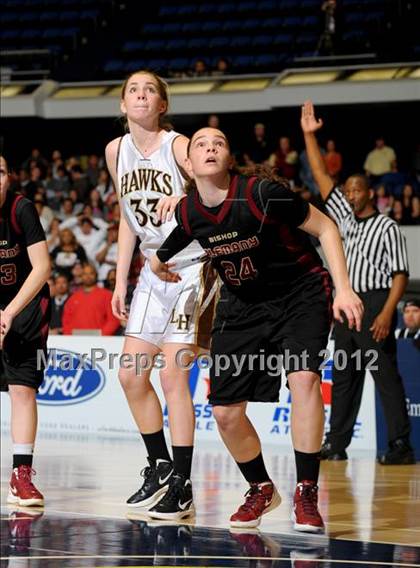 Thumbnail 2 in Alemany vs. Laguna Hills (CIF SS D3AA Final) photogallery.