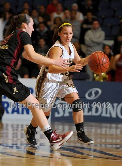 Thumbnail 3 in Alemany vs. Laguna Hills (CIF SS D3AA Final) photogallery.