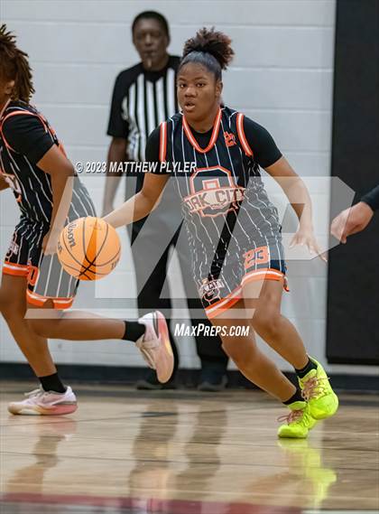 Thumbnail 3 in Oak City Prep vs. North Raleigh Christian Academy (Dreamville Winter Showcase at Berean Academy) photogallery.
