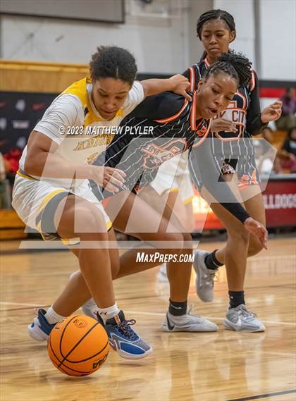 Thumbnail 2 in Oak City Prep vs. North Raleigh Christian Academy (Dreamville Winter Showcase at Berean Academy) photogallery.