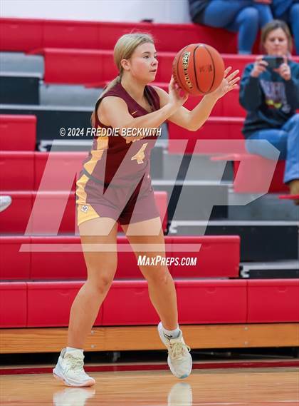 Thumbnail 2 in Collinsville vs Pilot Point (For the Love of the Game Tournament) photogallery.