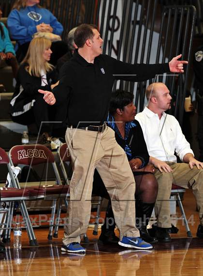 Thumbnail 1 in Gatlinburg-Pittman vs. Christian Academy of Knoxville  (TSSAA Region 2-AA Semifinal) photogallery.