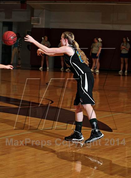 Thumbnail 3 in Gatlinburg-Pittman vs. Christian Academy of Knoxville  (TSSAA Region 2-AA Semifinal) photogallery.