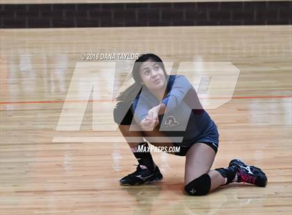 Thumbnail 2 in North Side vs. Granbury photogallery.