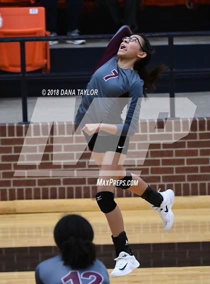 Thumbnail 3 in North Side vs. Granbury photogallery.