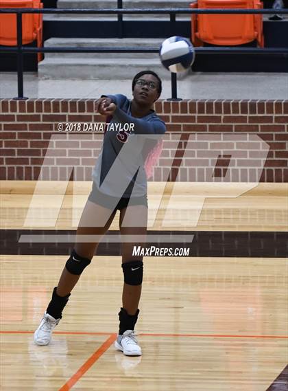 Thumbnail 1 in North Side vs. Granbury photogallery.